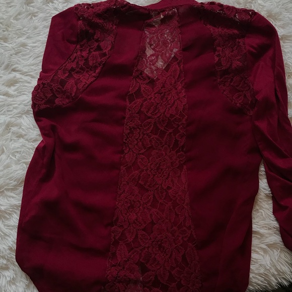 Red top - Picture 3 of 3